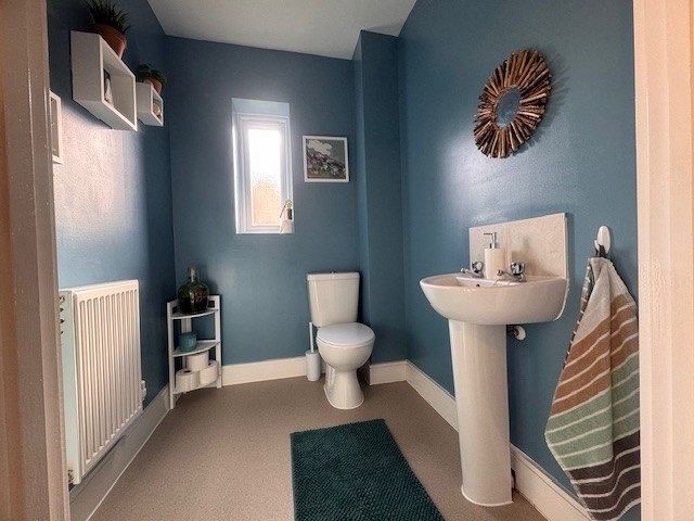 24 Graham Edge, Littlecombe, Dursley